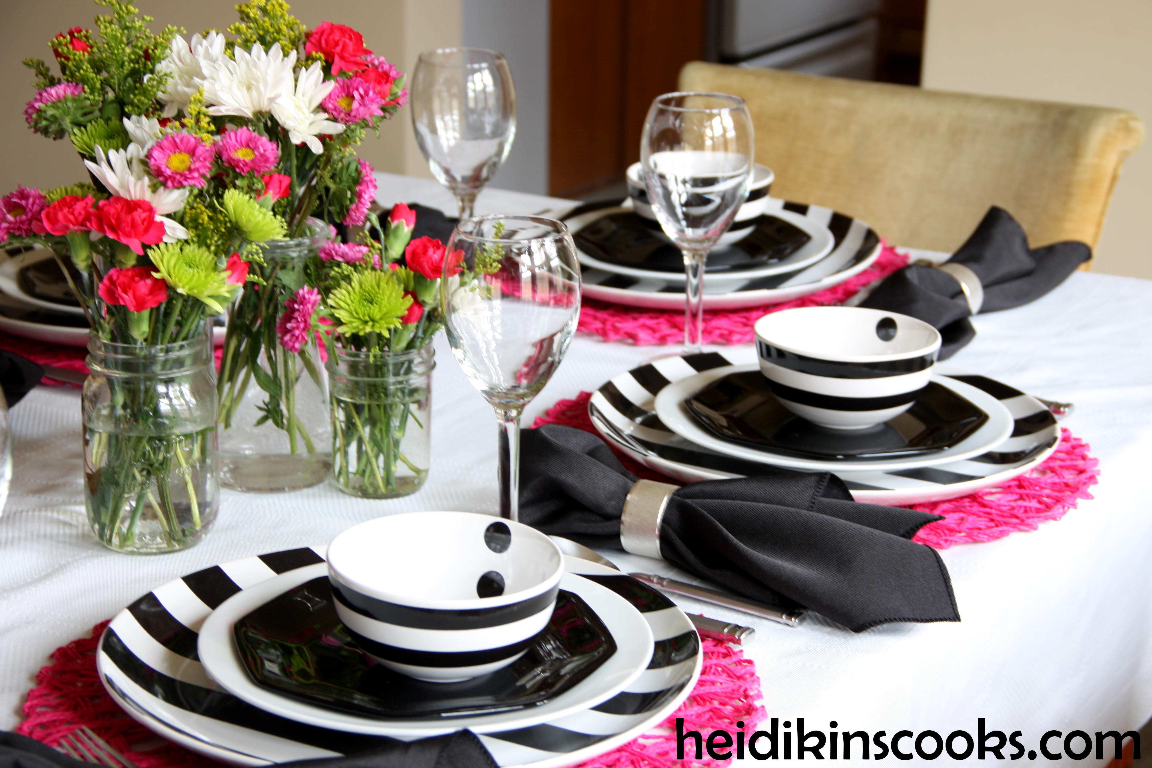 https://heidikinscooks.files.wordpress.com/2014/01/valentines-table-setting_black-white-stripe-with-hot-pink-3_heidikinscooks_feb-2014.jpg